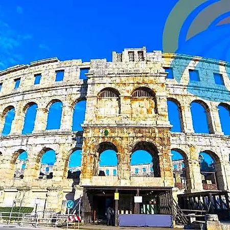 Hotel House 385 Pula
