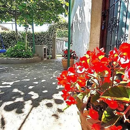 House 385 Hotel Pula