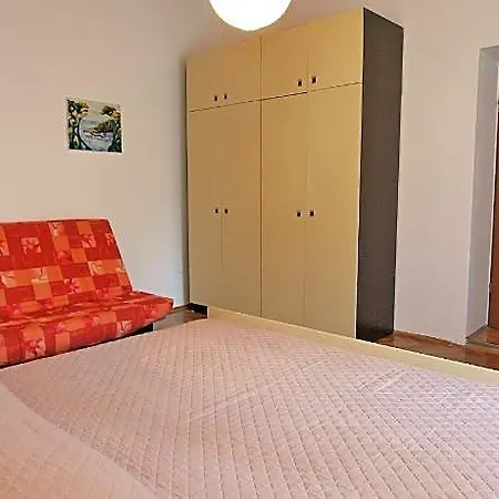 House 385 Hotel Pula